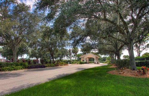 Sarasota Villa | Heritage Oaks, Partee On