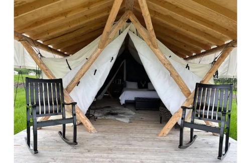 Bozeman Cabin | Heritage Ranch 'Captain' Glamping Tent (3)