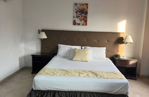La Candelaria Hotel | Hermosa Habitación Deluxe En Laureles Estadio