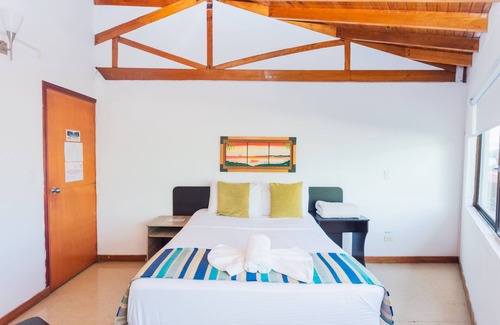 Guatape Hotel | Hermosa Habitación Standar Doble En Guatape