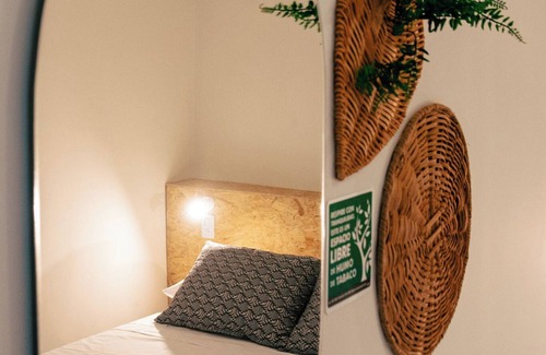 La Candelaria Hotel | Hermosa Habitacion Basica Doble En El Sector De La Candelaria - Medellin