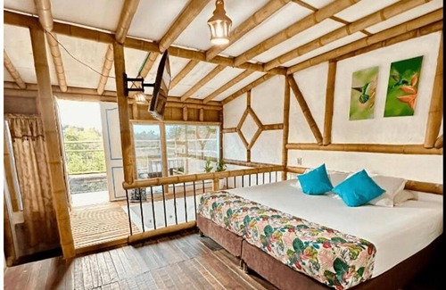 Medellin Hotel | Hermosa Habitacion Deluxe Suite En Santa Elena