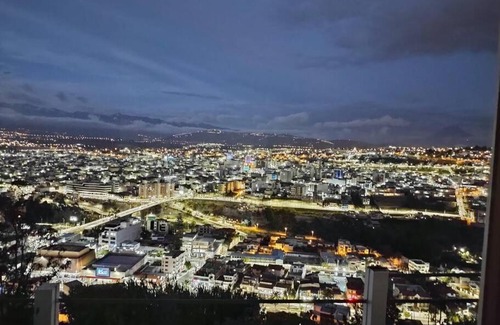 Ambato Apartment | HERMOSO Y COMODO Departamento vacacional, vista única! TOTALMENTE AMOBLADO E INDEPENDIENTE