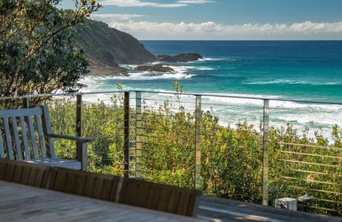 Blueys Beach House | Heron House - beachfront @ Blueys Beach