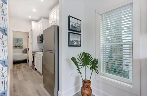 Thunderbolt Cottage | Herrin Hideout - in the heart of the Lowcountry by Lucky Savannah