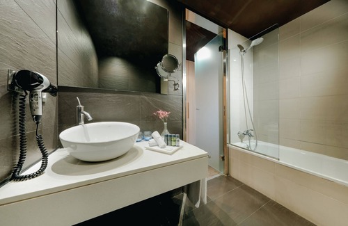 Castanos Hotel | Hesperia Bilbao
