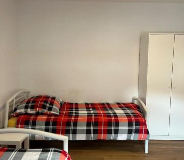 Oberdorla Apartment | Heusenstamm Home & Work