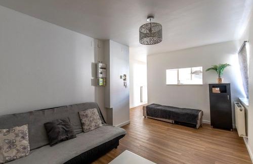 Longeville-les-Metz Apartment | Hexagone Wifi Un Séjour à Part