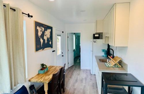 Mokuleia House | Hibiscus Hale - Perfect for 2!