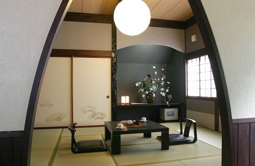 Takayama House | Hida Tsuzuri Oboro