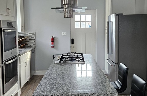 Tower Grove East Bed & Breakfast | Hidden Gem Bed & Breakfast - Your Personal Hotel for 4 Guest