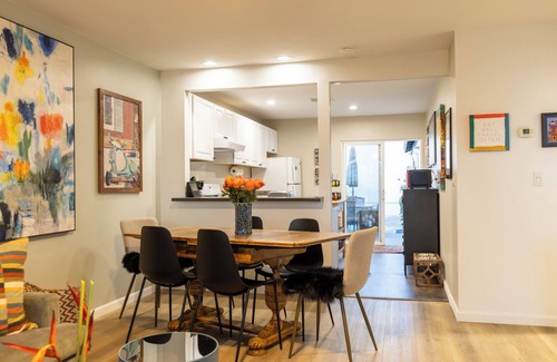 Bay Park House | Hidden Gem by the Bay. King Beds. Private Patio. Kid+Pet-Friendly.