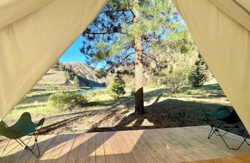 Shoup RV Rental | Hidden Gem Overlooking the Scenic Salmon River
