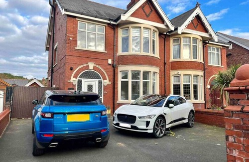 South Shore Apartment | Hidden Gem with parking Short walk to Pleasure Beach