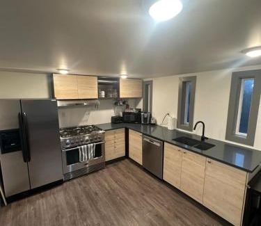 Saanich West House | Hidden Oasis in Victoria, BC