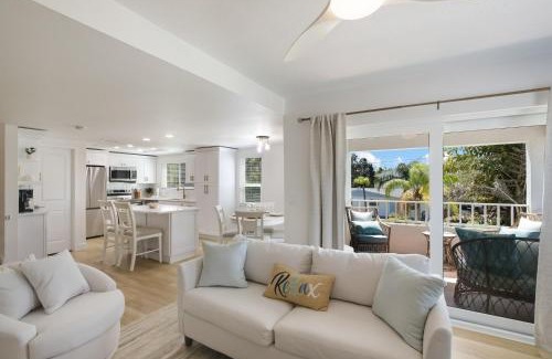 Holmes Beach House | Hidden Pearl home