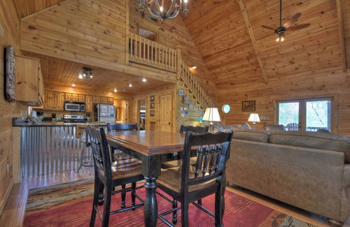 Copperhill Cabin | Hidden Tranquility | Fire Pit | Hot Tub | Pool Table