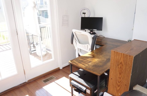 Glen Burnie House | HiddenParadise in Scenic community, mins to attractions & WaterFront. Sleeps 9