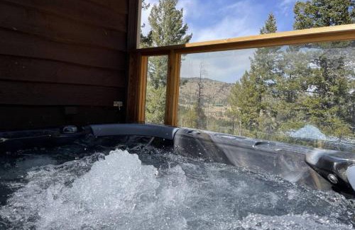 Evergreen House | Hide-A-Way. Private Hot Tub Pets Welcome.