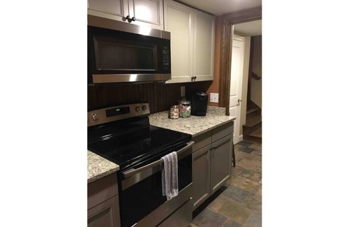 Black Mountain House | Hideaway Haven - Black Mountain