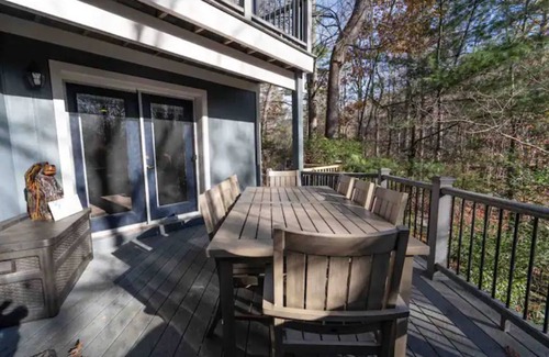 Black Mountain House | Hideaway Haven - Black Mountain