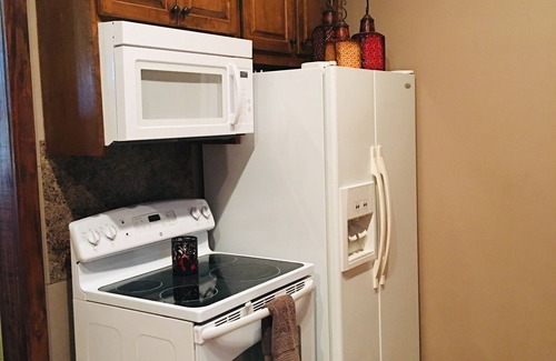 Crenshaw County Cabin | High Class Cabin Hideaway