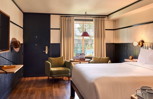 Flagstaff Hotel | High Country Motor Lodge – Near NAU/Downtown