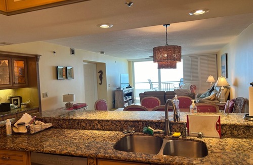 New Smyrna Beach Condo | High end complex in New Smyrna! Family friendly, directly on non-driving beach