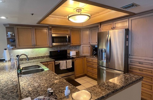 New Smyrna Beach Condo | High end complex in New Smyrna! Family friendly, directly on non-driving beach