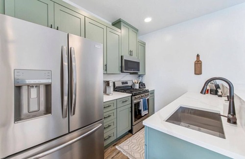 Juneau Apartment | High-end, convenient, new build!