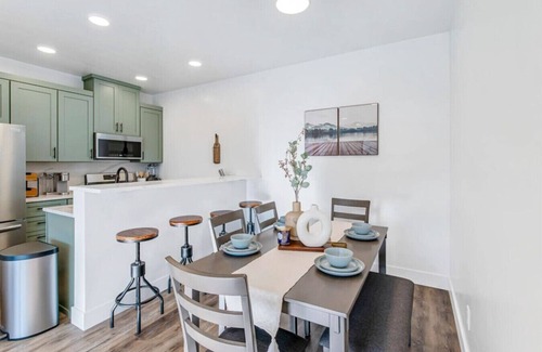 Juneau Apartment | High-end, convenient, new build!