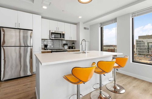 Assembly Square Apartment | High-end Modern 3BR 3BA Condo Assembly Square