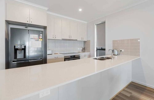 Nangkita House | High-end Waterfront Retreat with Jetty 49Britannia