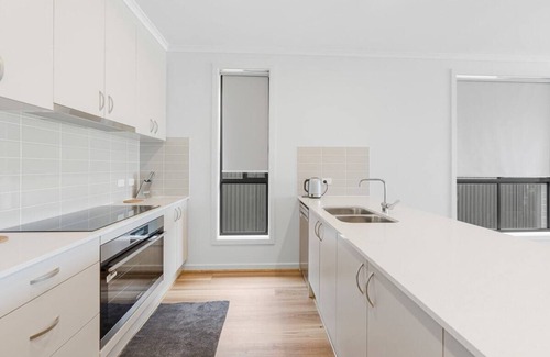 Nangkita House | High-end Waterfront Retreat with Jetty 49Britannia