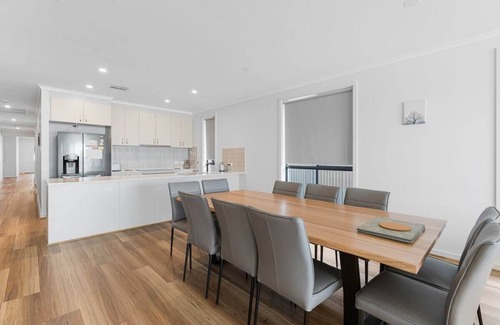 Nangkita House | High-end Waterfront Retreat with Jetty 49Britannia