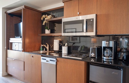 Lake Las Vegas Condo | HIGH FLOOR SUITE WITH PERFECT LAKE VIEW!