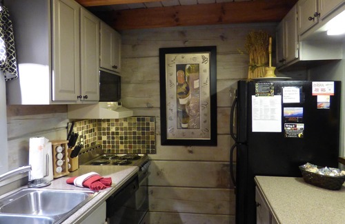 Chalet Village Cabin | High Haven Cabin- Amazing Location- Beautiful and Serene!