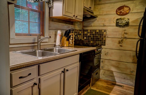 Chalet Village Cabin | High Haven Cabin- Amazing Location- Beautiful and Serene!