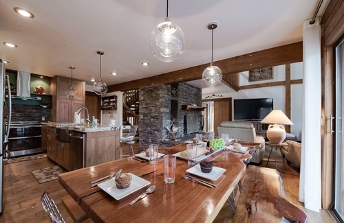 Ruidoso Cabin | High Loop | Fireplace, Hot Tub, Grill, Pool Table