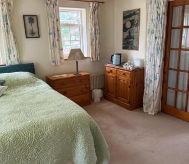 Holworth Bed & Breakfast | High Mead