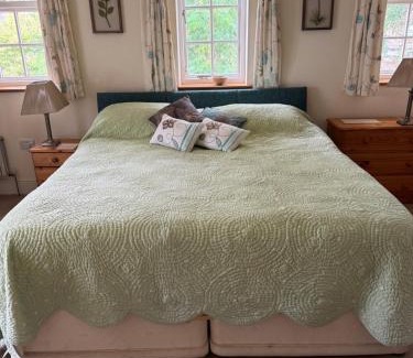 Holworth Bed & Breakfast | High Mead