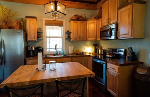Mentone Cabin | High Point Cottage in the heart of Mentone!