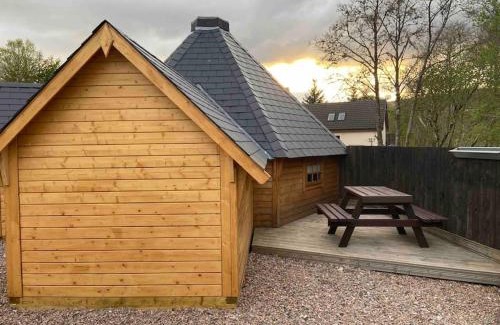 Banavie Apartment | High quality cabin with views of Ben Nevis