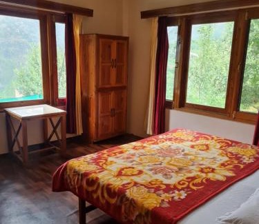 Kullu House | High Spirits Homestay and Cafe, Matuera Village, Parvati Valley