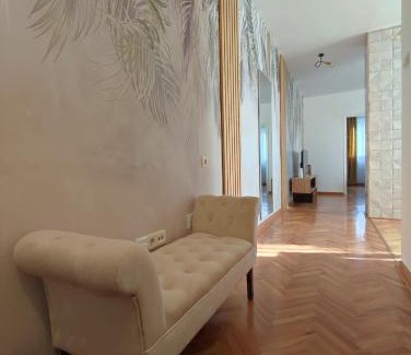 Kraljevo Apartment | High T