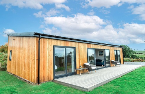 Gatehouse-of-Fleet Cottage | High Tide - a lodge that sleeps 4 guests in 2 bedrooms
