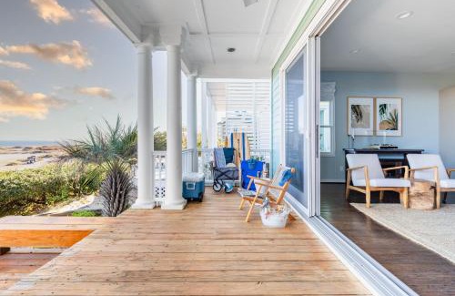 Ocean Point House | High Tide By AvantStay Incredible Beach Front Home w Pool