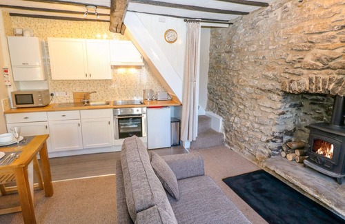 Castleton Cottage | High View Cottage
