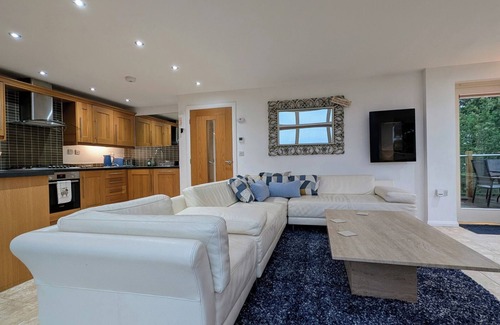 Kirkby Lonsdale House | HIGH VIEW MEADOWS, family friendly in Kirkby Lonsdale