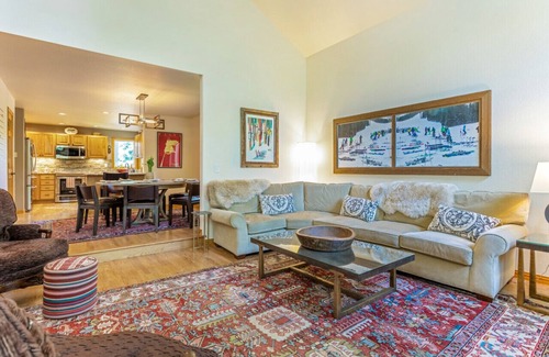 Eagle-Vail House | Highest Reviewed Home, Ideal for 2 families, Steam Showers & More